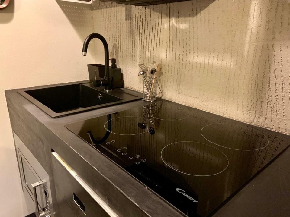 Fra Storia E Modernita Apartment Milan